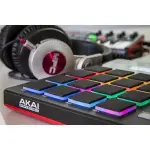 Akai Professional MPD226 – 16-Pad USB MIDI Pad Controller for Music Production